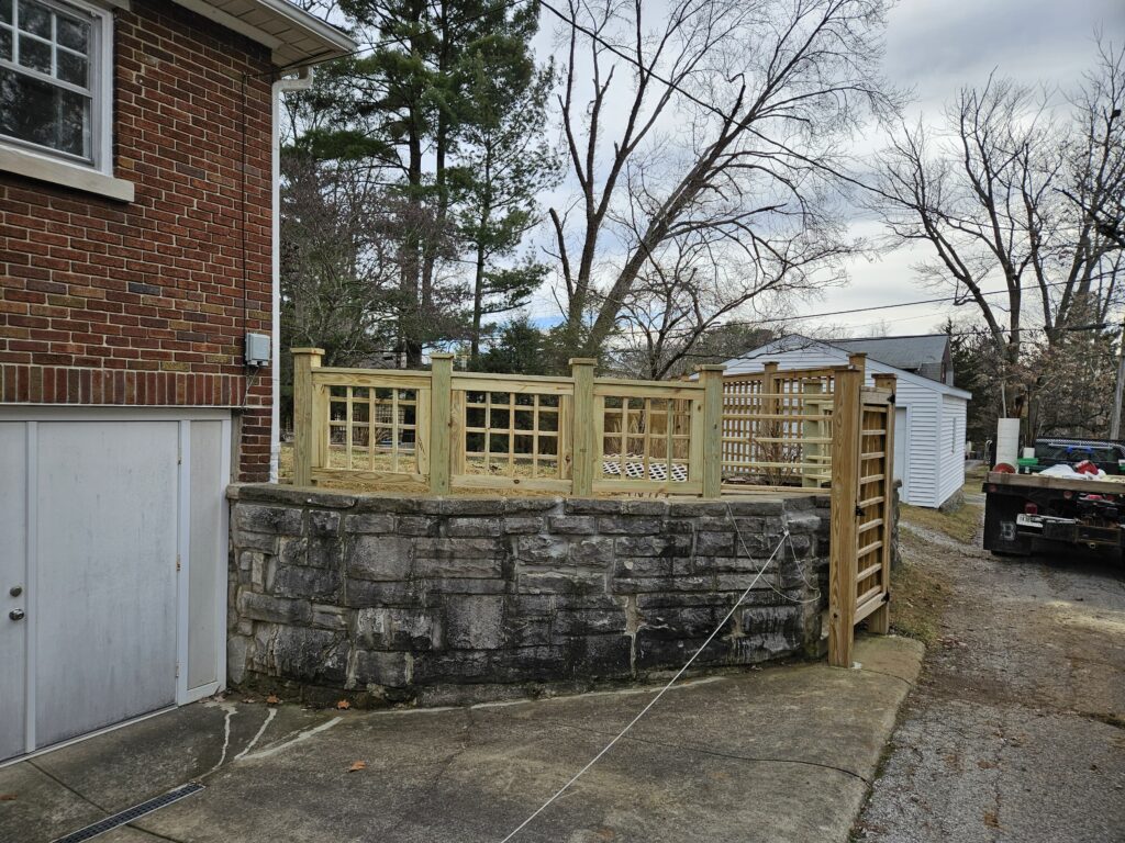 Wood Fence Installation Bloomington Indiana